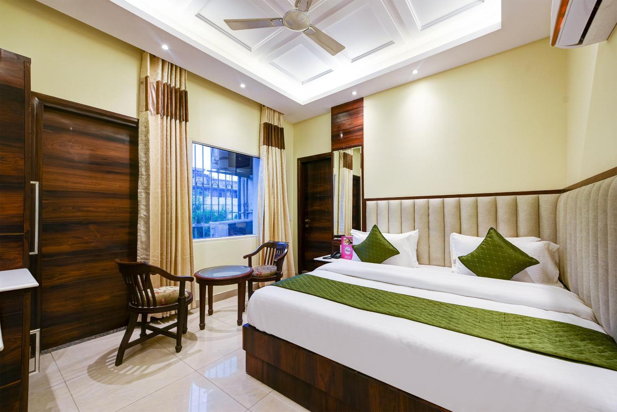 Hotel Geet Deluxe New Delhi Ngoại thất bức ảnh